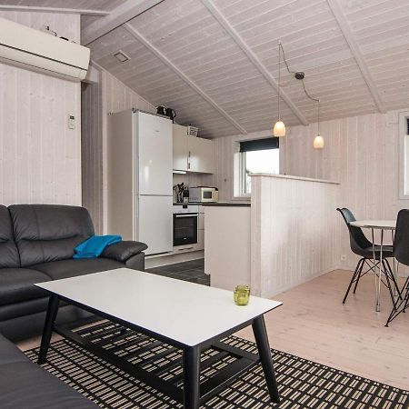 Three-Bedroom Holiday home in Juelsminde 18 Sonderby  Buitenkant foto
