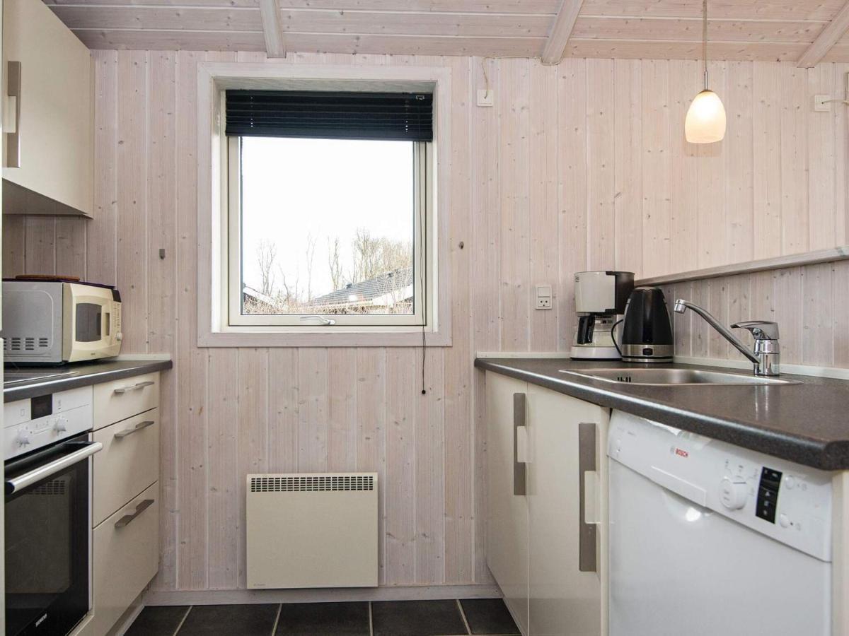 Three-Bedroom Holiday home in Juelsminde 18 Sonderby  Buitenkant foto