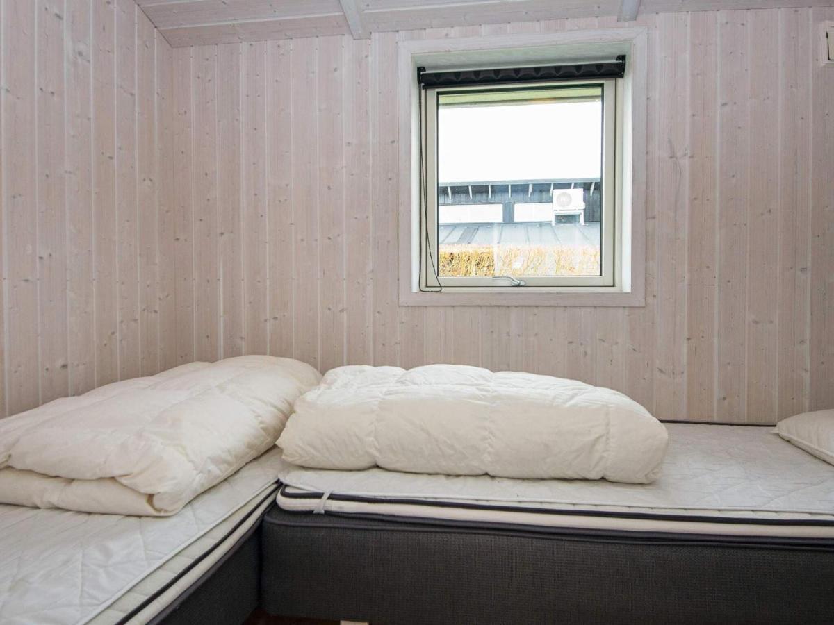 Three-Bedroom Holiday home in Juelsminde 18 Sonderby  Buitenkant foto