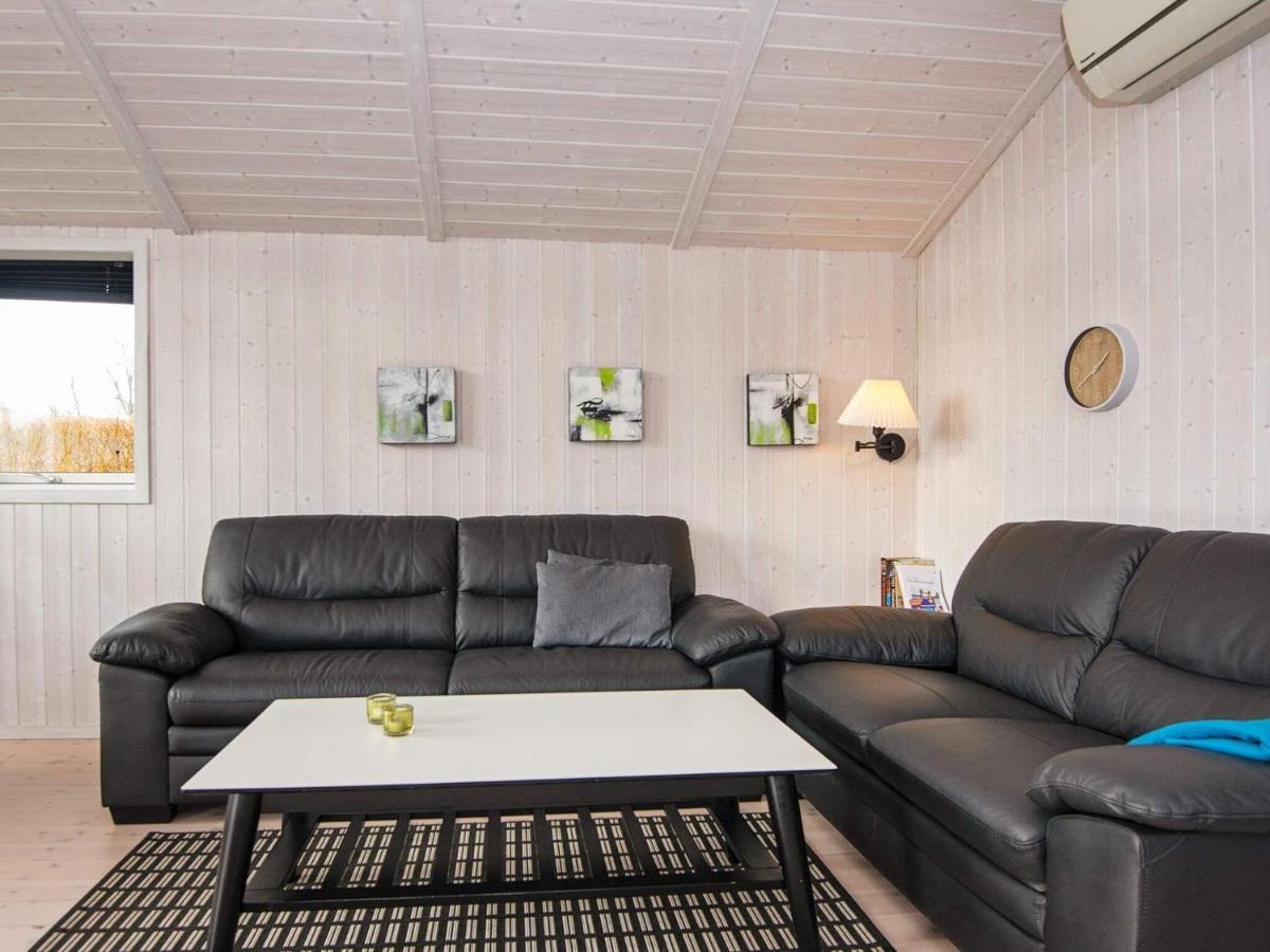 Three-Bedroom Holiday home in Juelsminde 18 Sonderby  Buitenkant foto