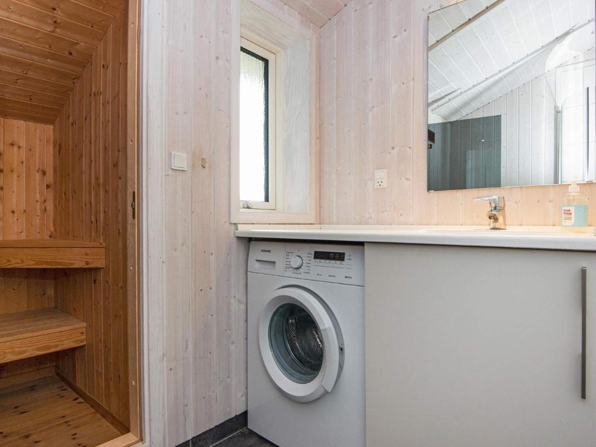 Three-Bedroom Holiday home in Juelsminde 18 Sonderby  Buitenkant foto